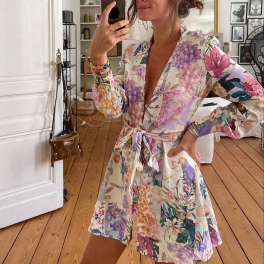 GORGEOUS ZARA NWT Floral Print Mini Dress